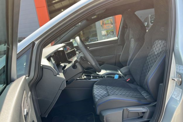 VOLKSWAGEN GOLF TDI 150 DSG R-LINE T.O