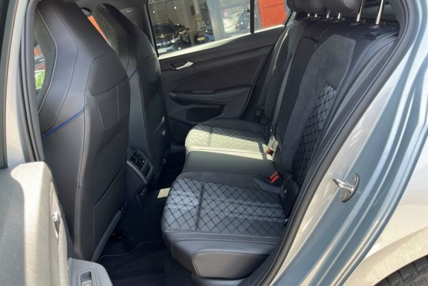 VOLKSWAGEN GOLF TDI 150 DSG R-LINE T.O