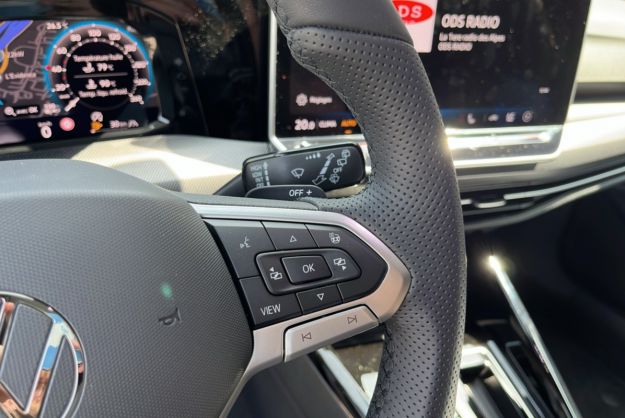 VOLKSWAGEN GOLF TDI 150 DSG R-LINE T.O