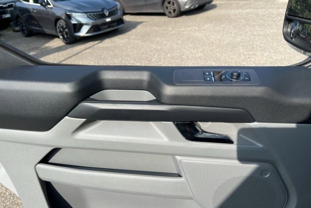 FORD TRANSIT CUSTOM 170 BVA8 SPORT L1H1 320