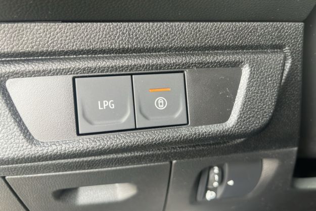 DACIA SANDERO STEPWAY ECO-G 100 EXTREME CONF