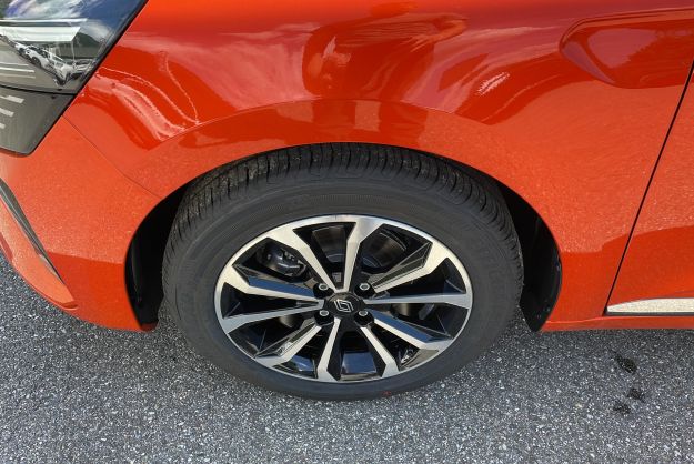 RENAULT CLIO V FACELIFT TCE 90 TECHNO PLUS