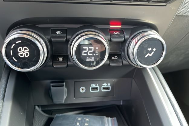 RENAULT CLIO V TCE 90 TECHNO PK LOOK HIVER