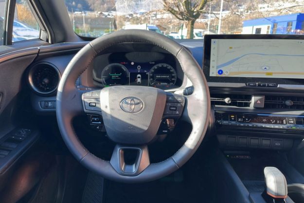 TOYOTA C-HR 1.8 HYBRID 140 DESIGN PK HIVER