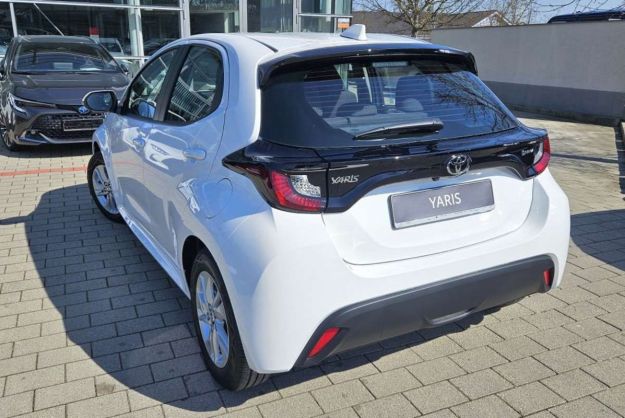 TOYOTA YARIS HYBRIDE 116 BVA DYNAMIC