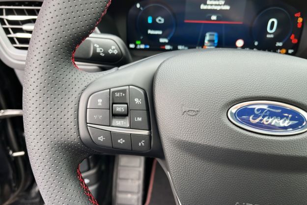 FORD KUGA 2.5 HYBRIDE 183 4X4 ST-LINE X PLUS