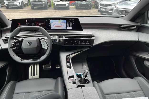 PEUGEOT 5008 HYBRID 145 E-DCS6 GT 360 7PL