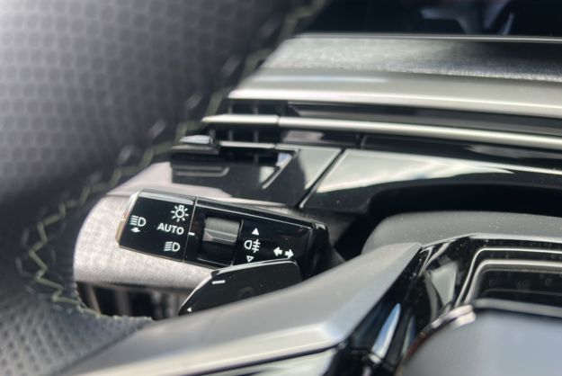 PEUGEOT 5008 HYBRID 145 E-DCS6 GT 360 T.O