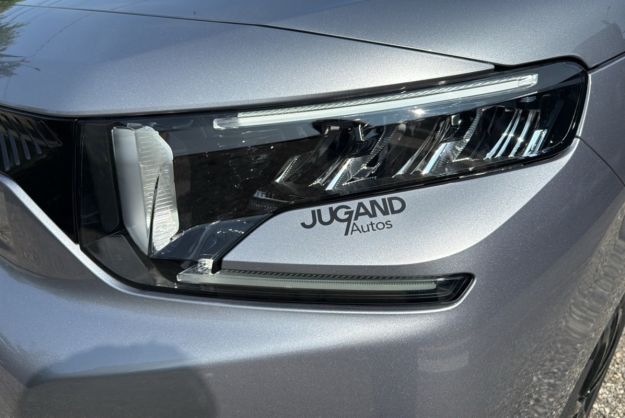 CITROEN BERLINGO HDI 130 EAT8 MAX SURÉQUIPÉ