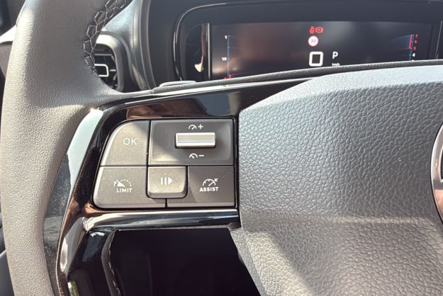 CITROEN BERLINGO HDI 130 EAT8 MAX SURÉQUIPÉ