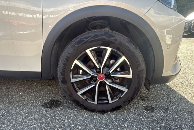 DS DS3 130 EAT8 PERFORMANCE LINE