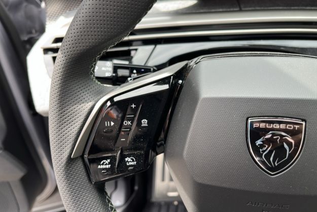 PEUGEOT 5008 HYBRID 145 E-DCS6 GT 360 7PL