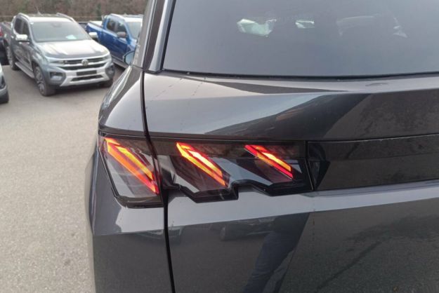 PEUGEOT 5008 HYBRID 145 E-DCS6 GT 360 7PL