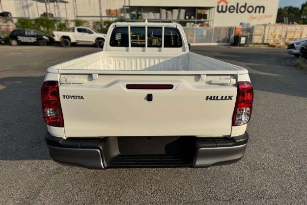 TOYOTA HILUX 2.8 204 SINGLE CAB LE CAP MY25