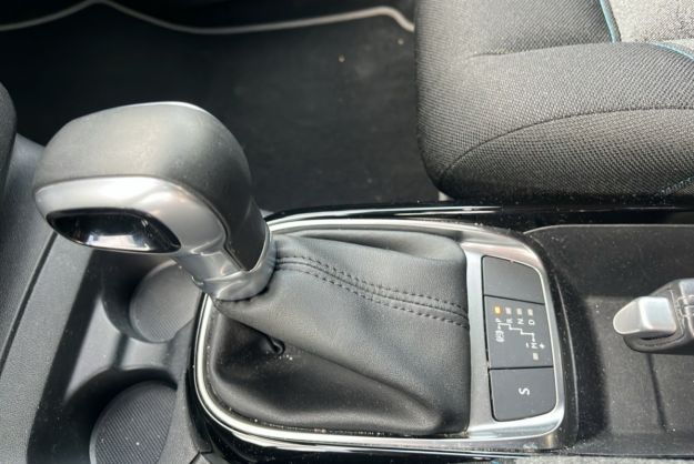 CITROEN C4 CACTUS 1.6 HDI 120 EAT 6 SHINE