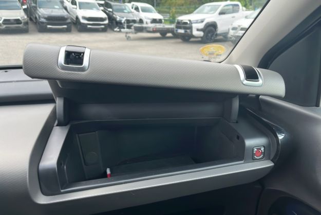CITROEN C4 CACTUS 1.6 HDI 120 EAT 6 SHINE