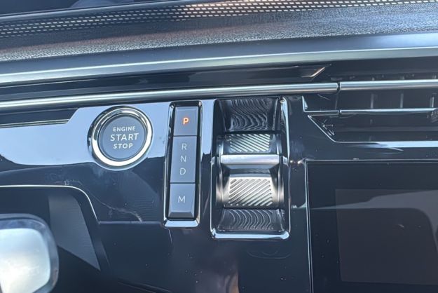 PEUGEOT 3008 NEW HYBRID 145 E-DCS6 GT 360