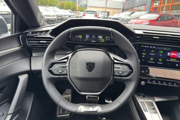 PEUGEOT 308 1.5 HDI 130 EAT8 GT