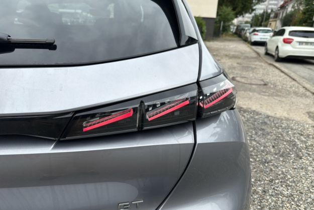 PEUGEOT 308 1.5 HDI 130 EAT8 GT