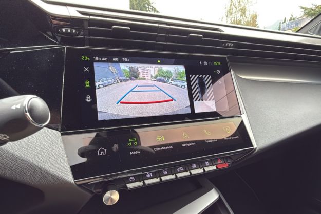 PEUGEOT 308 1.5 HDI 130 EAT8 GT