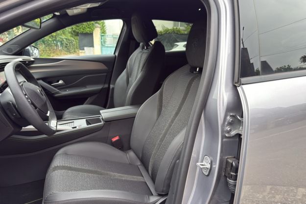 PEUGEOT 308 1.5 HDI 130 EAT8 GT