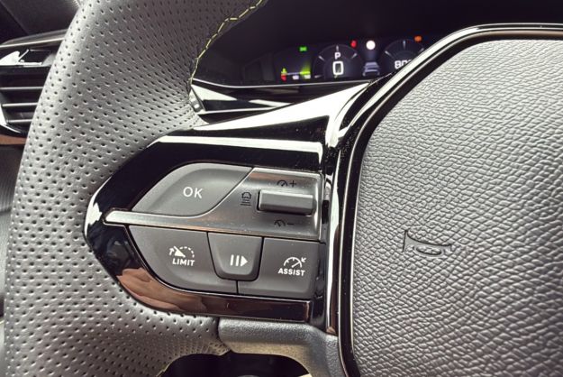 PEUGEOT 308 1.5 HDI 130 EAT8 GT