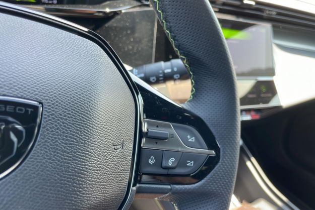 PEUGEOT 308 1.5 HDI 130 EAT8 GT