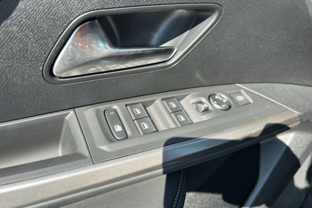 PEUGEOT 3008 HYBRID 145 E-DCS6 GT PK360 T.O