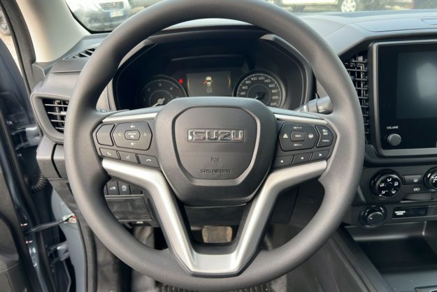 ISUZU D-MAX 1.9 TD 164 N60 B SPACE CAB AT BAC