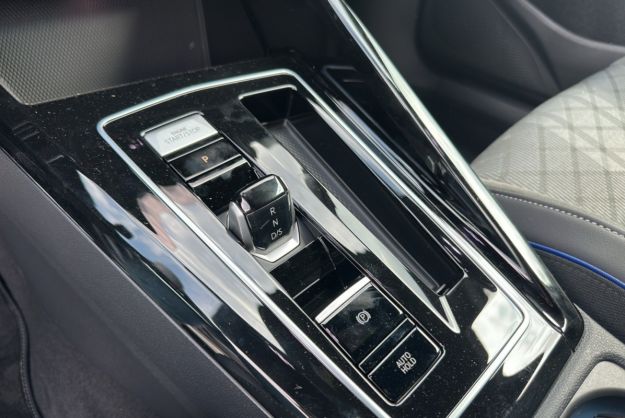 VOLKSWAGEN GOLF E-TSI 150 DSG R-LINE