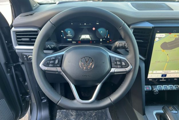 VOLKSWAGEN AMAROK V6 240 BVA10 AVENTURA 4PL
