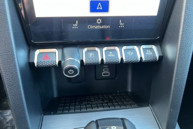 VOLKSWAGEN AMAROK V6 240 BVA10 AVENTURA 4PL