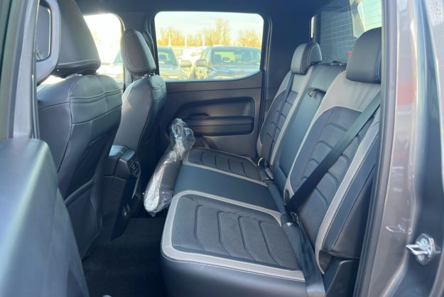 VOLKSWAGEN AMAROK V6 240 BVA10 AVENTURA 4PL