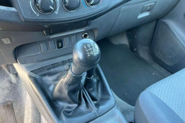 TOYOTA HILUX 2.5 D-4D 144 HARD TOP