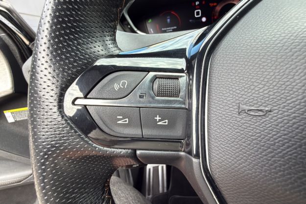 PEUGEOT 3008 GT HDI 180 EAT8