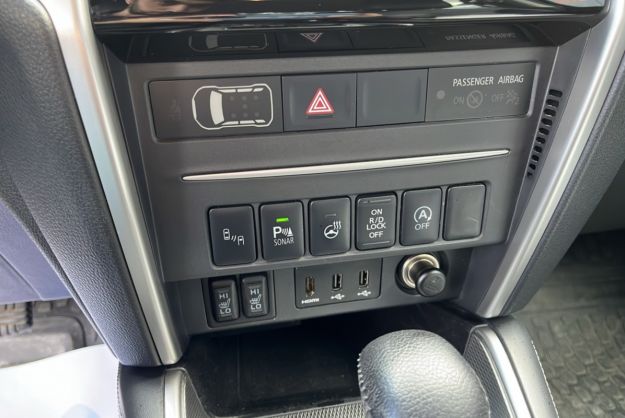 MITSUBISHI L200 2.2 150 INSTYLE BVA RIDEAU 5PL