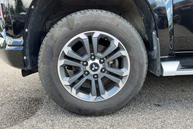 MITSUBISHI L200 2.2 150 INSTYLE BVA RIDEAU 5PL