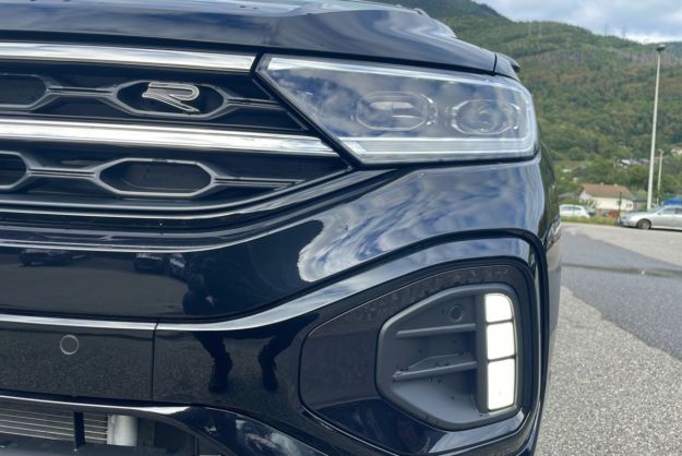 VOLKSWAGEN T-ROC TDI 150 DSG7 R-LINE BLACK
