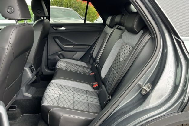 VOLKSWAGEN T-ROC TDI 150 DSG7 R-LINE BLACK