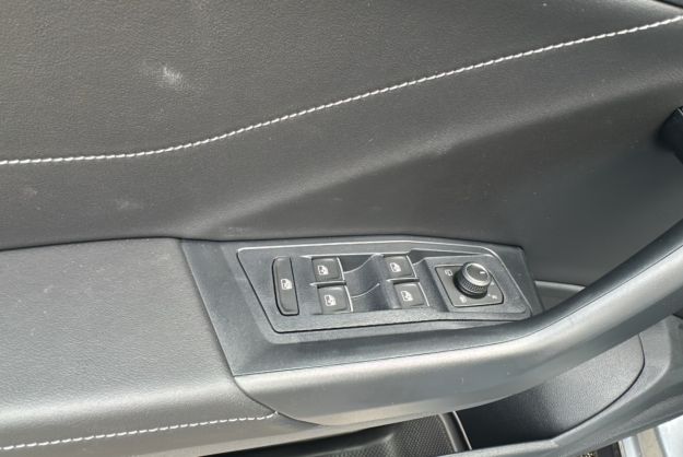 VOLKSWAGEN T-ROC TDI 150 DSG7 R-LINE BLACK