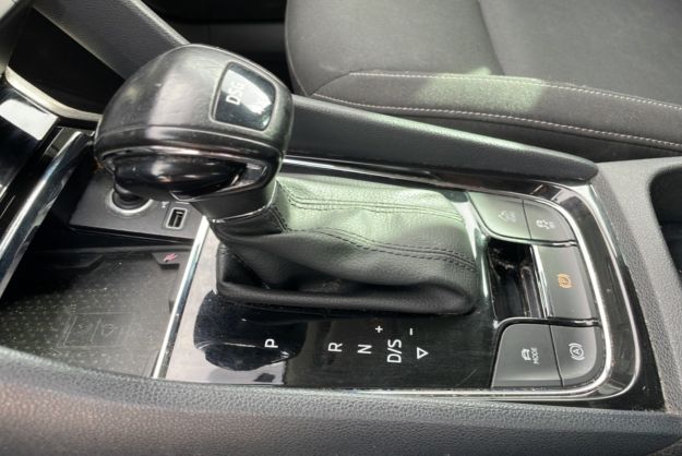 SKODA KAROQ 2.0 TDI 150 DSG7 4X4 BUSINESS