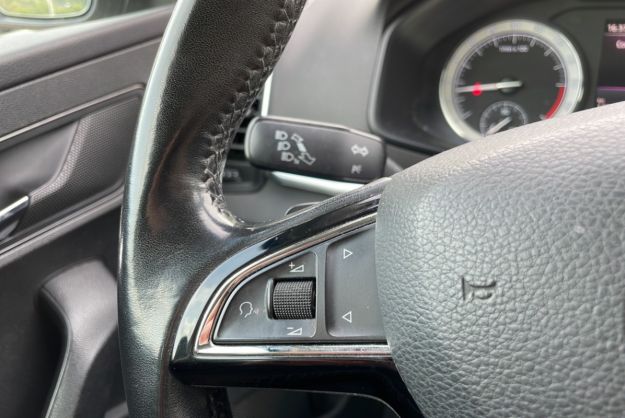 SKODA KAROQ 2.0 TDI 150 DSG7 4X4 BUSINESS