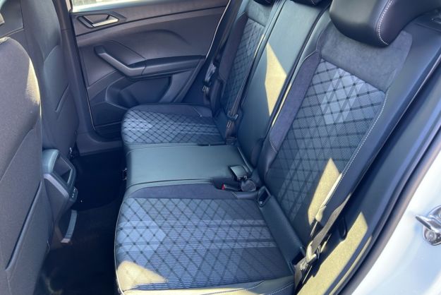 VOLKSWAGEN T-CROSS TSI 116 DSG7 R-LINE