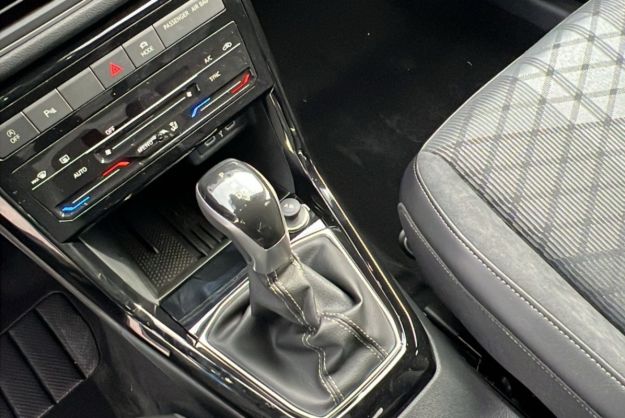 VOLKSWAGEN T-CROSS TSI 116 DSG7 R-LINE