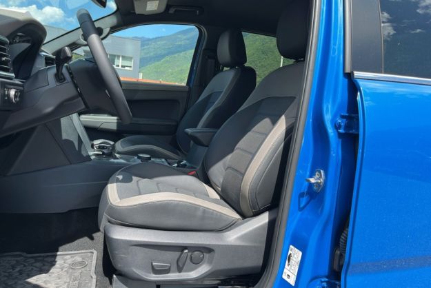 VOLKSWAGEN AMAROK V6 240 BVA10 AVENTURA 4PL