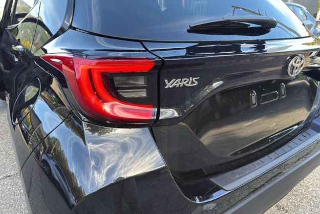 TOYOTA YARIS 1.5 HYBRID 116 BVA DESIGN