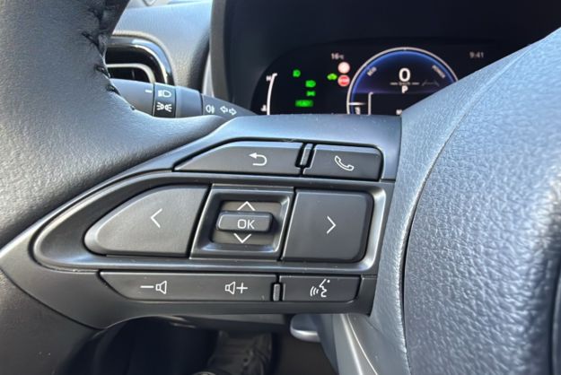 TOYOTA YARIS 1.5 HYBRID 116 BVA DESIGN