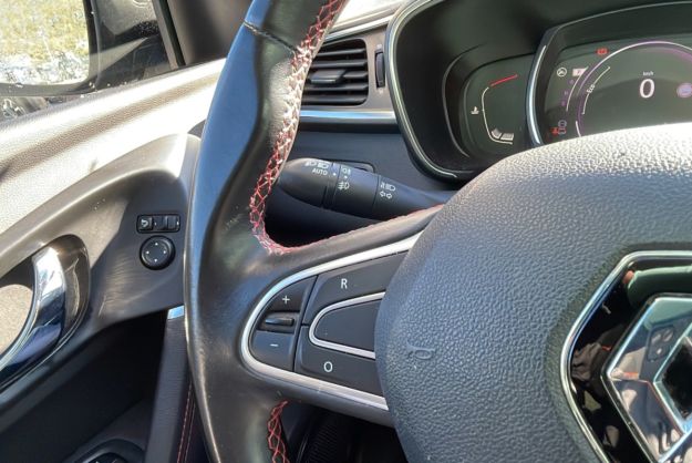 RENAULT KADJAR TCE 130 BVA BLACK EDITION