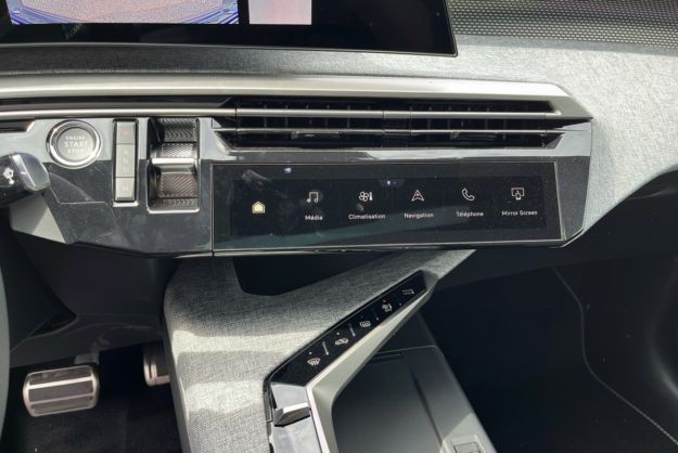 PEUGEOT 5008 HYBRID 145 E-DCS6 GT ALCANTARA