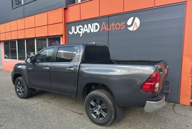 TOYOTA HILUX 2.8 D4-D 204 BVA LEGENDE 4PL